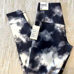 NWT Old Navy Blue Tye Dye Leggings